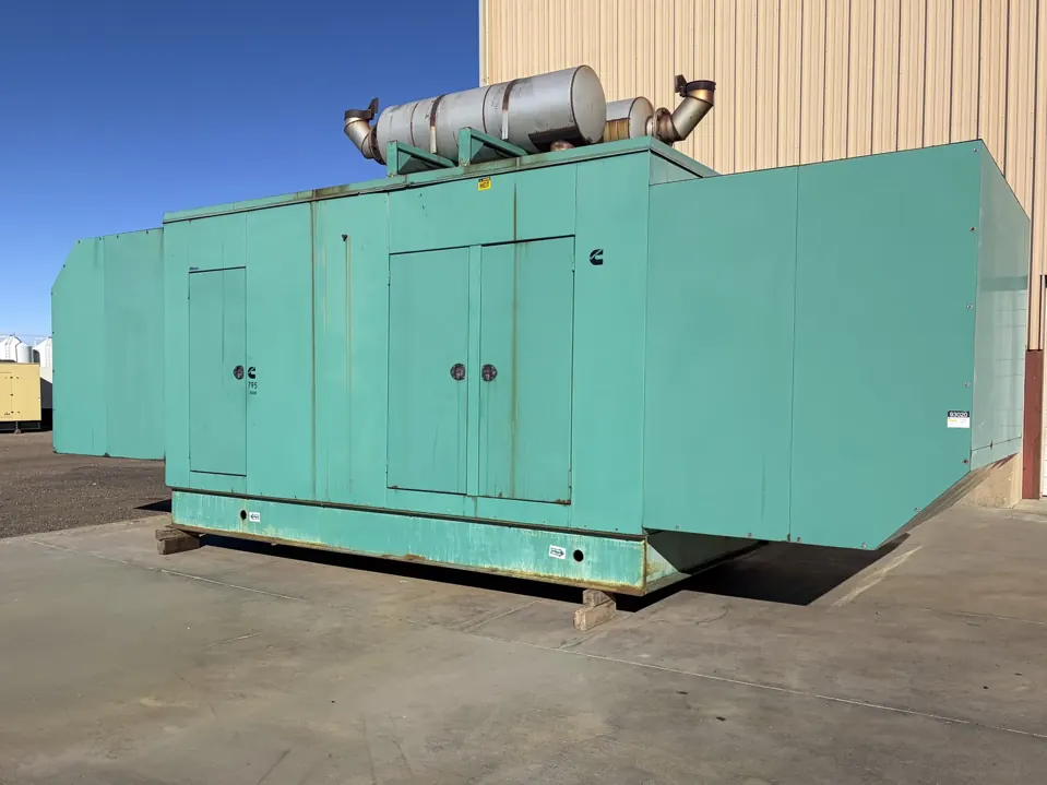 575kW Cummins Natural Gas Generator Set #093020